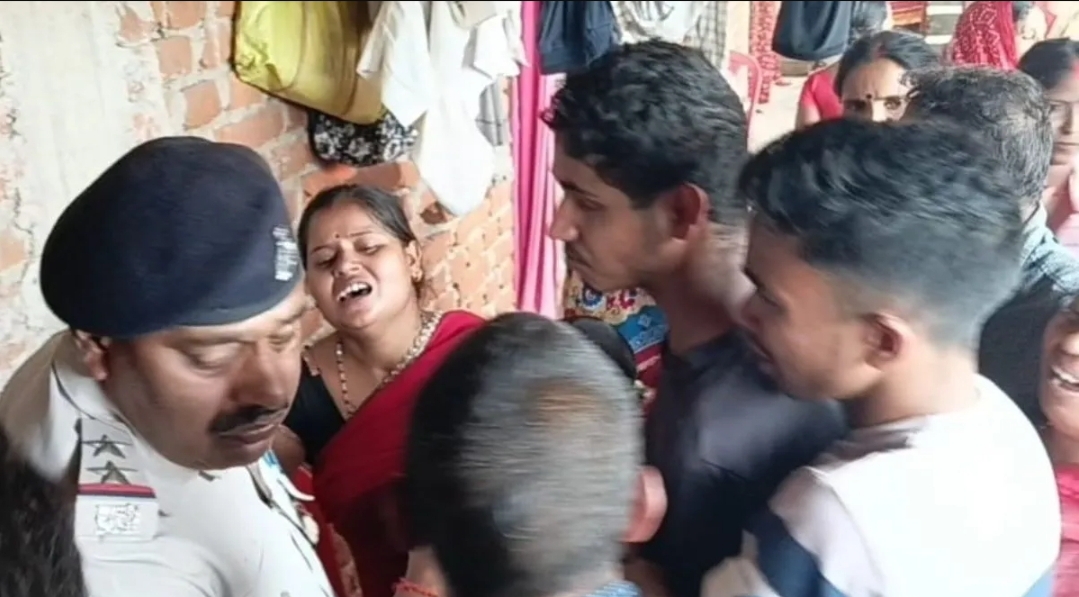 देवघर में रौंगटे खड़े कर देने वाली वारदात: बड़े भाई ने गाड़ी विवाद में छोटे भाई को ट्रक से कुचलकर मार डाला